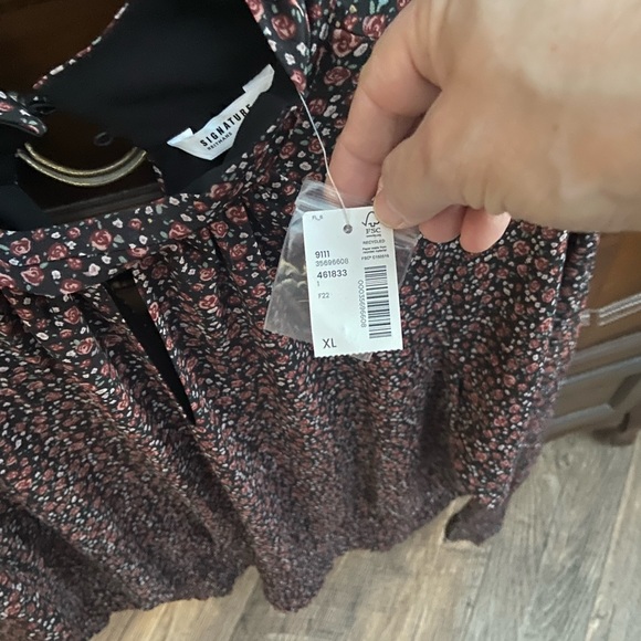 Floral Blouse - Picture 5 of 5